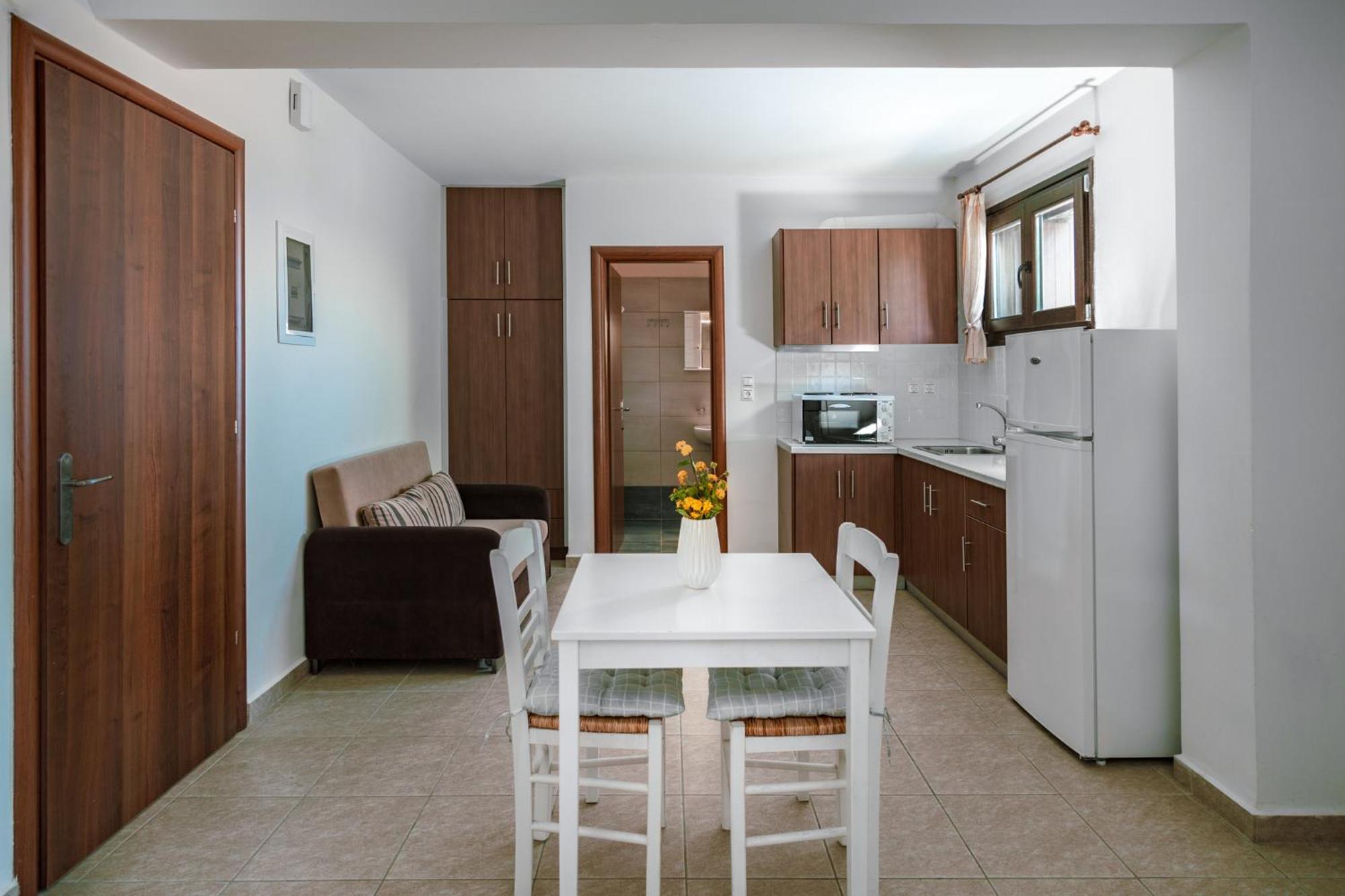 Xenios Kotronas Apartment Exterior photo